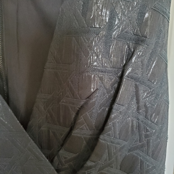 Black Dress - Picture 4 of 10